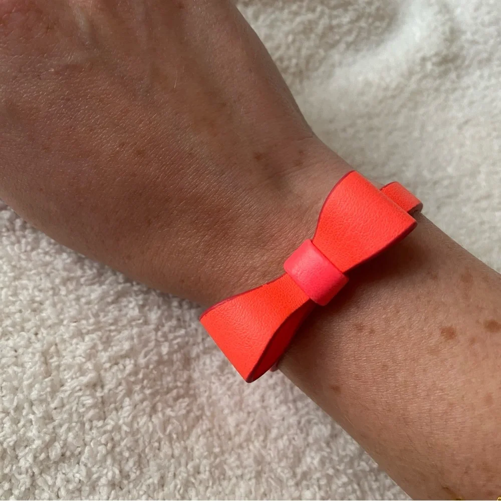 Pink Bow Bracelet - Picture 3 of 4